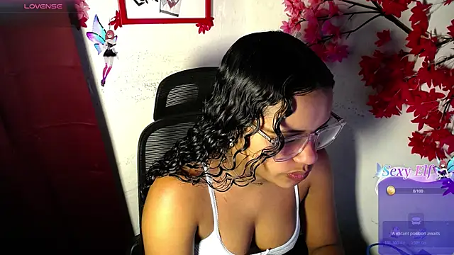 Snapshot of chleo_rosse chatting on 07-14-26, 10:05 chleo rosse online show from 07-14-26, 10:05