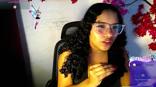 Snapshot of chleo_rosse chatting on 07-02-26, 03:23 chleo rosse online show from 07-02-26, 03:23