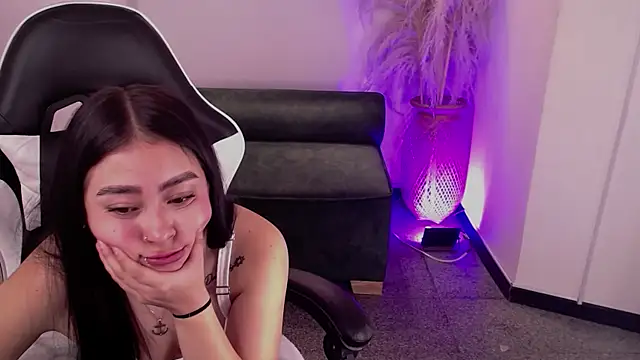 vallolett online show from 11-20-25, 06:19