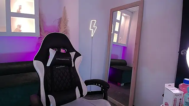 vallolett online show from 03-25-26, 11:25