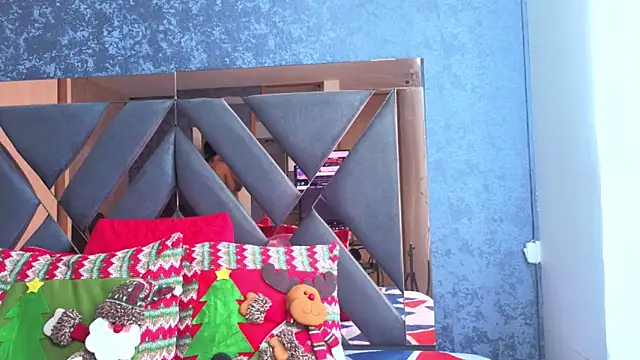 alicee foox online show from 11-30-25, 06:19