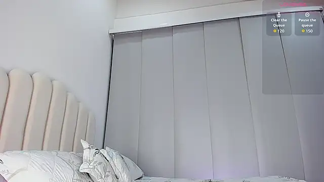 Snapshot of Amira-Zahra chatting on 01-14-26, 09:57 Amira-Zahra online show from 01-14-26, 09:57