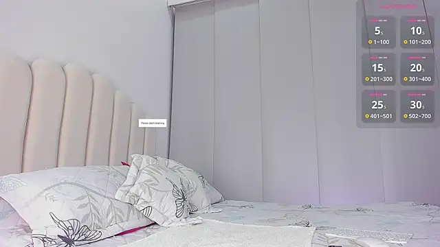 Snapshot of Amira-Zahra chatting on 01-10-26, 09:37 Amira-Zahra online show from 01-10-26, 09:37