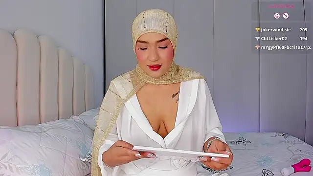 Amira-Zahra online show from 03-18-26, 10:29