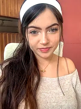 KyliePinkk  online show from 11-21-25, 05:23