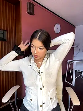 KyliePinkk  online show from 11-26-25, 01:33