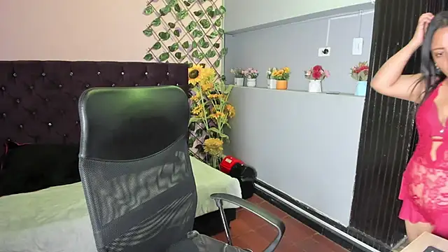 Dasha Brunn online show from 01-14-26, 02:04