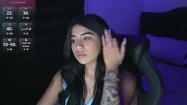 leyla sanss online show from 11-20-25, 12:33