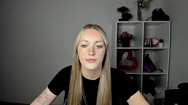 EvelynBlond online show from 07-22-26, 12:51