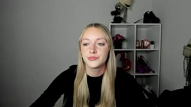 EvelynBlond online show from 07-16-26, 12:35