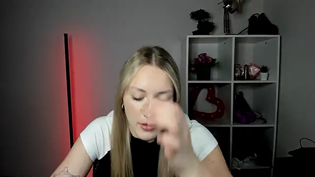 EvelynBlond online show from 07-23-26, 12:57