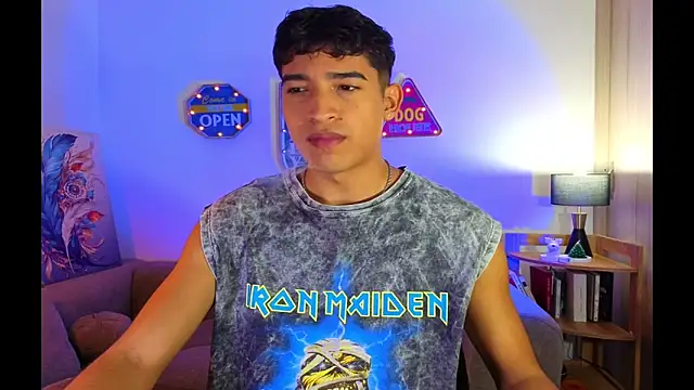 Snapshot of ken_blakerr chatting on 02-05-26, 07:37 ken blakerr online show from 02-05-26, 07:37