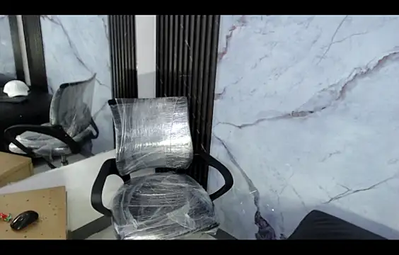 Snapshot of HollmanFronsh chatting on 11-27-25, 02:34 HollmanFronsh online show from 11-27-25, 02:34