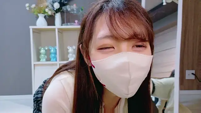 Nami-jpn online show from 12-19-25, 09:55