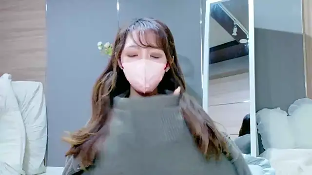 Nami-jpn online show from 11-30-25, 01:39