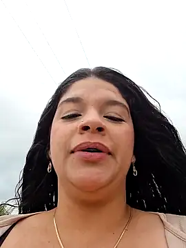 Layla-daring online show from 12-22-25, 06:52