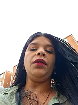 Layla-daring online show from 12-04-25, 07:24