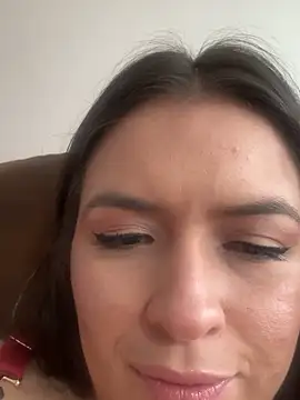 Little  Danni1 online show from 04-12-26, 10:46