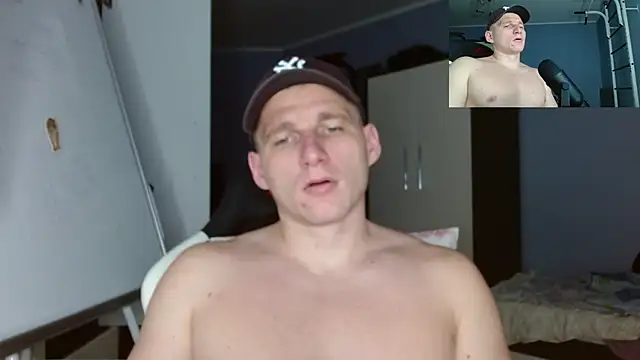 Snapshot of Poliglotjoe1 chatting on 11-25-25, 05:41 Poliglotjoe1 online show from 11-25-25, 05:41