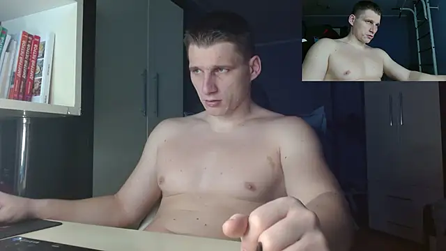 Snapshot of Poliglotjoe1 chatting on 12-05-25, 10:47 Poliglotjoe1 online show from 12-05-25, 10:47