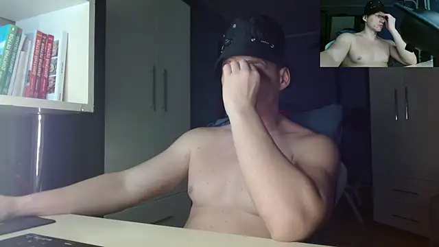 Snapshot of Poliglotjoe1 chatting on 12-01-25, 08:53 Poliglotjoe1 online show from 12-01-25, 08:53