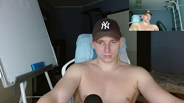 Snapshot of Poliglotjoe1 chatting on 11-23-25, 01:26 Poliglotjoe1 online show from 11-23-25, 01:26