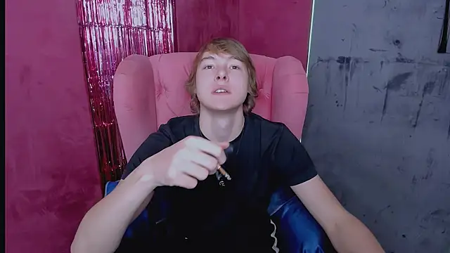 DonaldWoon online show from 12-14-25, 09:53