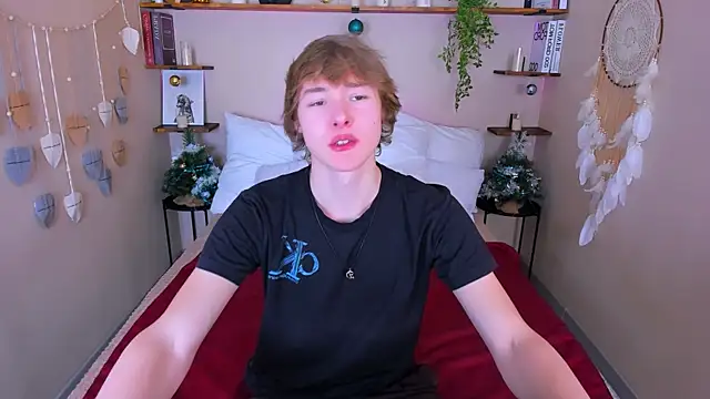 DonaldWoon online show from 12-22-25, 04:07