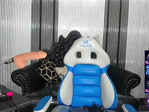 Snapshot of babyschoolgiirl chatting on 02-07-26, 12:29 babyschoolgiirl online show from 02-07-26, 12:29