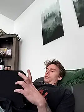 TexasTweaker26 online show from 02-11-26, 06:19