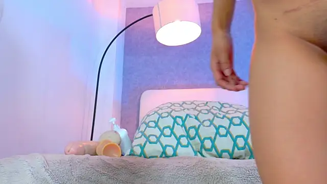 lanna w online show from 12-04-25, 10:31