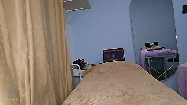 nelielg6 online show from 12-03-25, 03:07