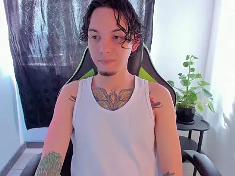 alessandro garcia online show from 11-29-25, 01:22