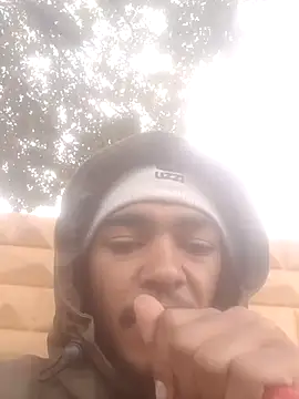 Eezxxx online show from 04-14-26, 07:02