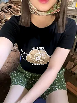 XndSeraphina online show from 11-24-25, 04:56