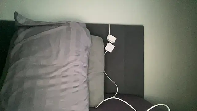 alisa kitcat online show from 12-14-25, 09:48