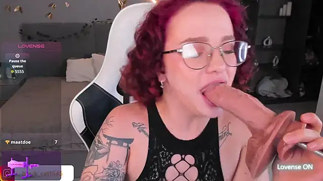 kittyhardfucks online show from 06-20-26, 10:31