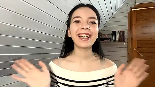 KiyokoEeds online show from 11-21-25, 07:07