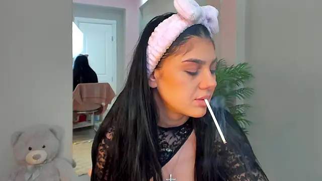 Snapshot of SerennaNoir chatting on 02-04-26, 08:15 SerennaNoir online show from 02-04-26, 08:15