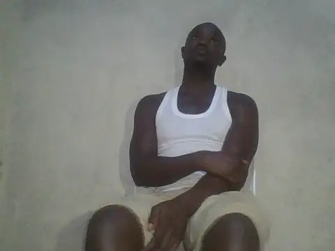 UsTwo  online show from 12-14-25, 05:40