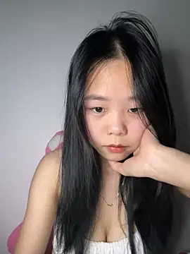 Kiee-lee online show from 11-30-25, 01:23