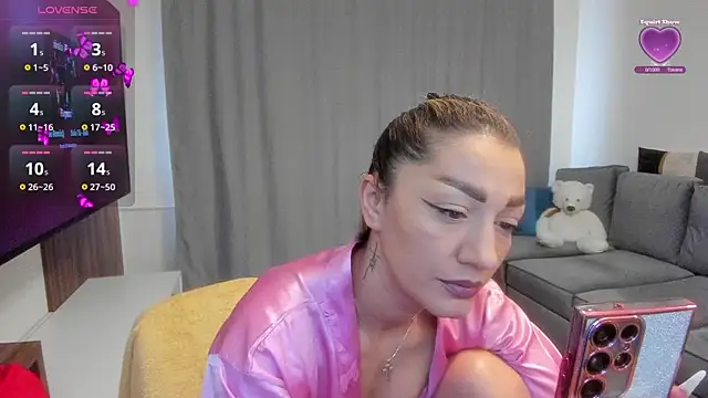 rossana doll online show from 04-18-26, 08:27