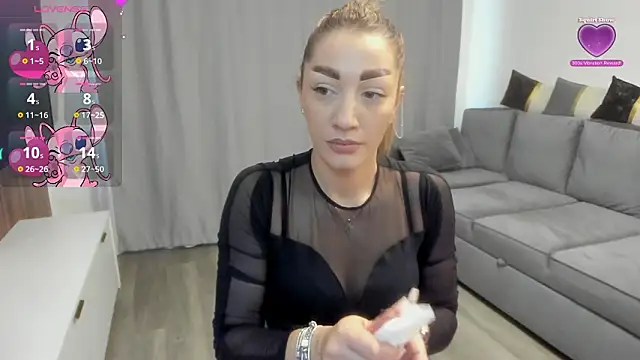 rossana doll online show from 03-27-26, 08:01