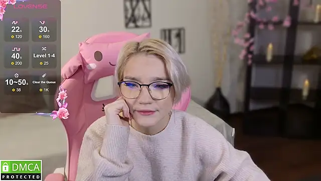 Megan Lora online show from 11-22-25, 01:15