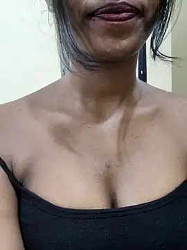 Simran 0011 online show from 12-21-25, 04:41