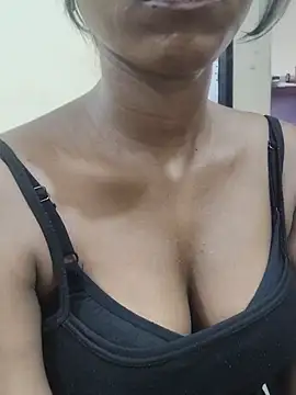 Simran 0011 online show from 05-15-26, 11:41