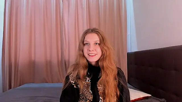 HazeLuneth online show from 02-17-26, 06:33