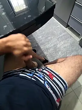 cesmegenc98 online show from 11-20-25, 01:23