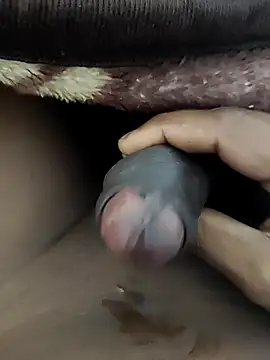 Snapshot of Hotboylumia_825321 chatting on 12-21-25, 02:24 Hotboylumia 825321 online show from 12-21-25, 02:24