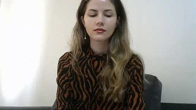 Erii18 online show from 12-18-25, 12:42